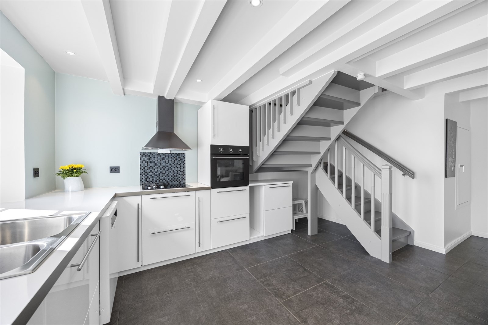 Lyst og pent. Boligen er nylig malt innvendig. Galleribilde