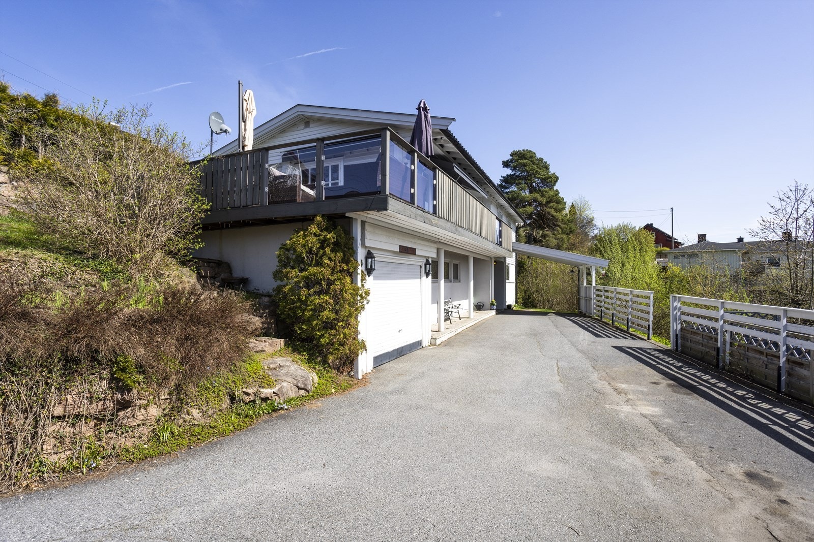 Asfaltert gårdsplass Galleribilde