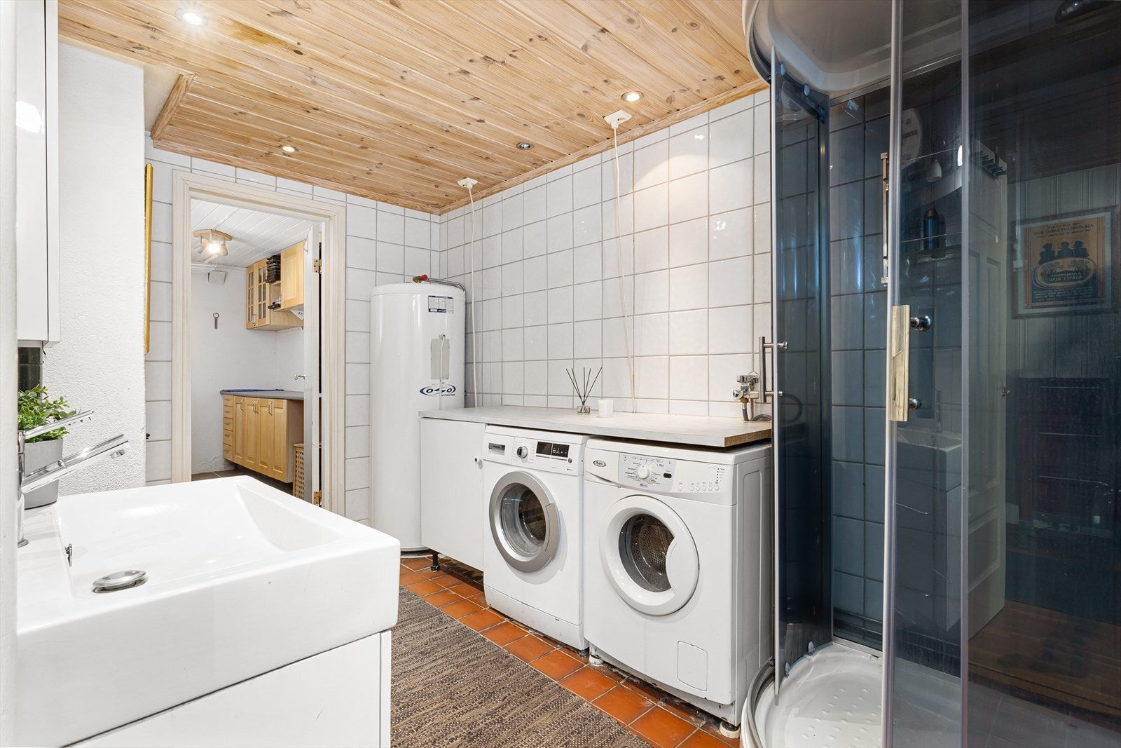 Her er det også opplegg for vaskemaskin/tørketrommel Galleribilde