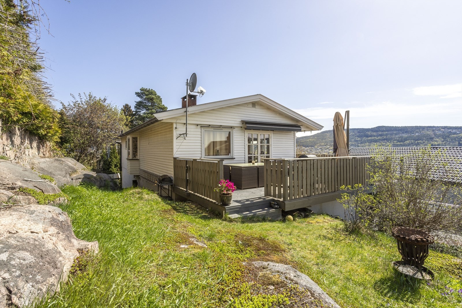 Solrik tomt Galleribilde