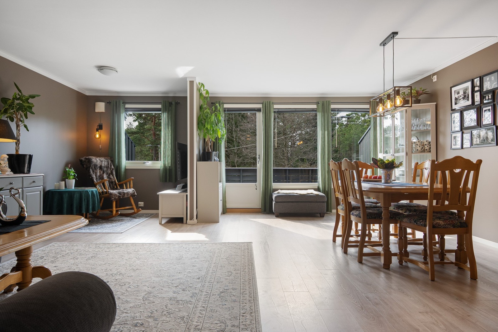 Eiendommen ble pusset opp i 2021 med nye overflater og varmepumpe, Galleribilde