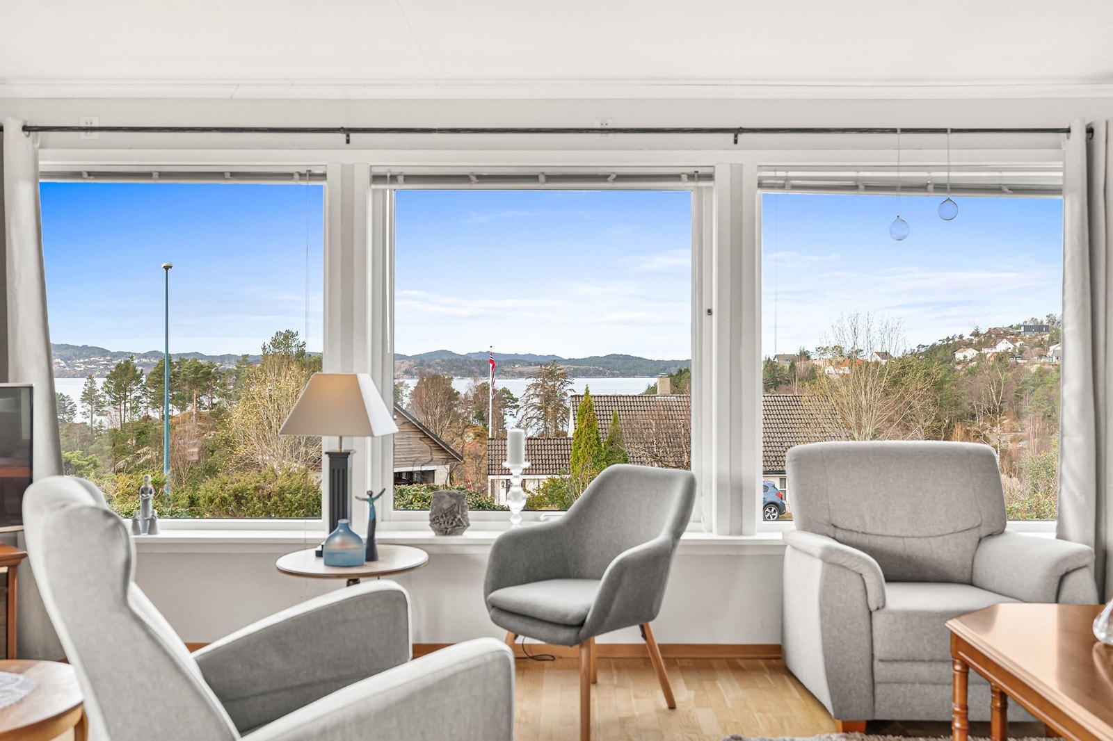 Huset er jevnt over i generell god tilstand i forhold til alder med noe oppgraderingsbehov. Galleribilde