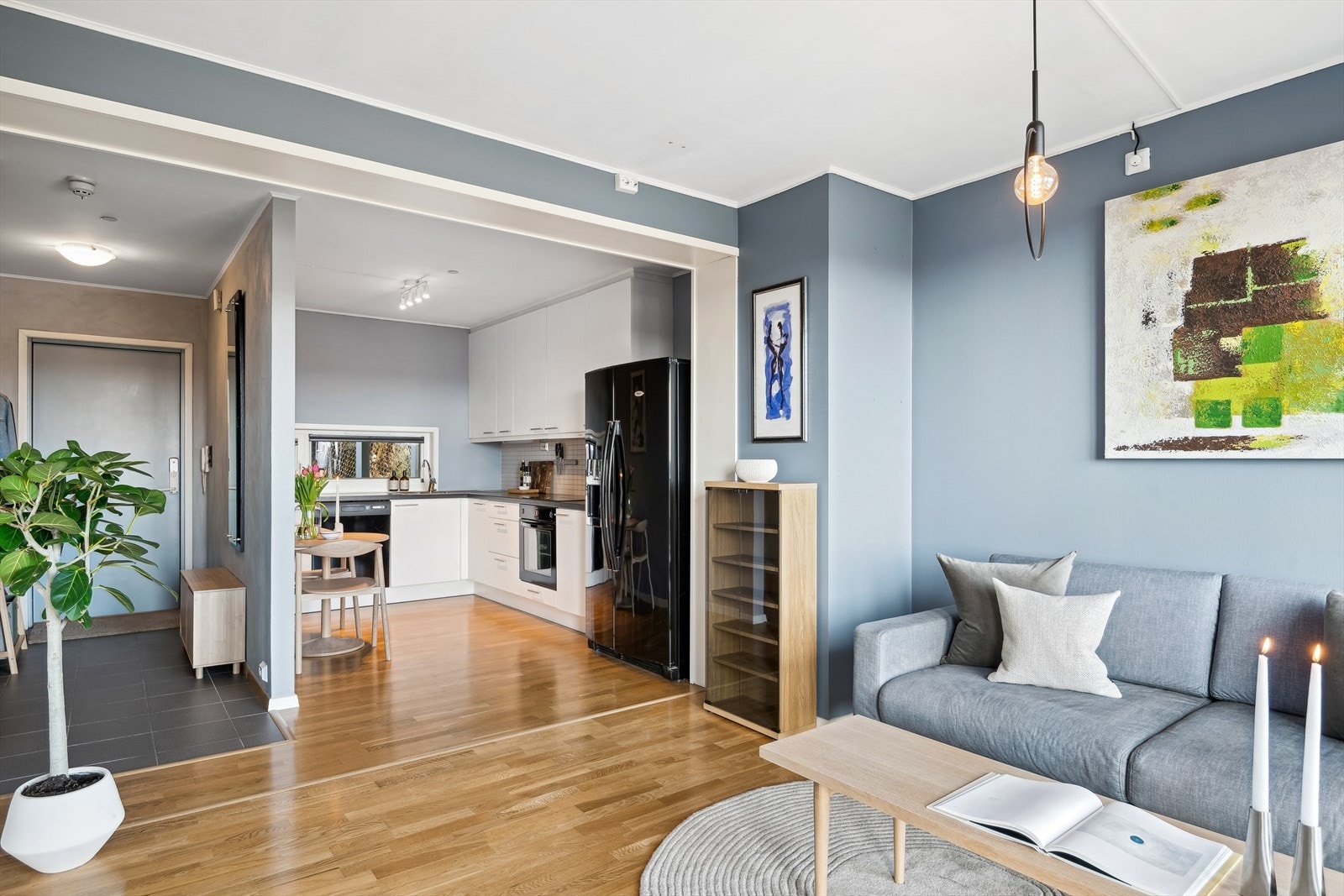 Leiligheten var ny i 2008 og holder en gjennomgående god standard. Galleribilde