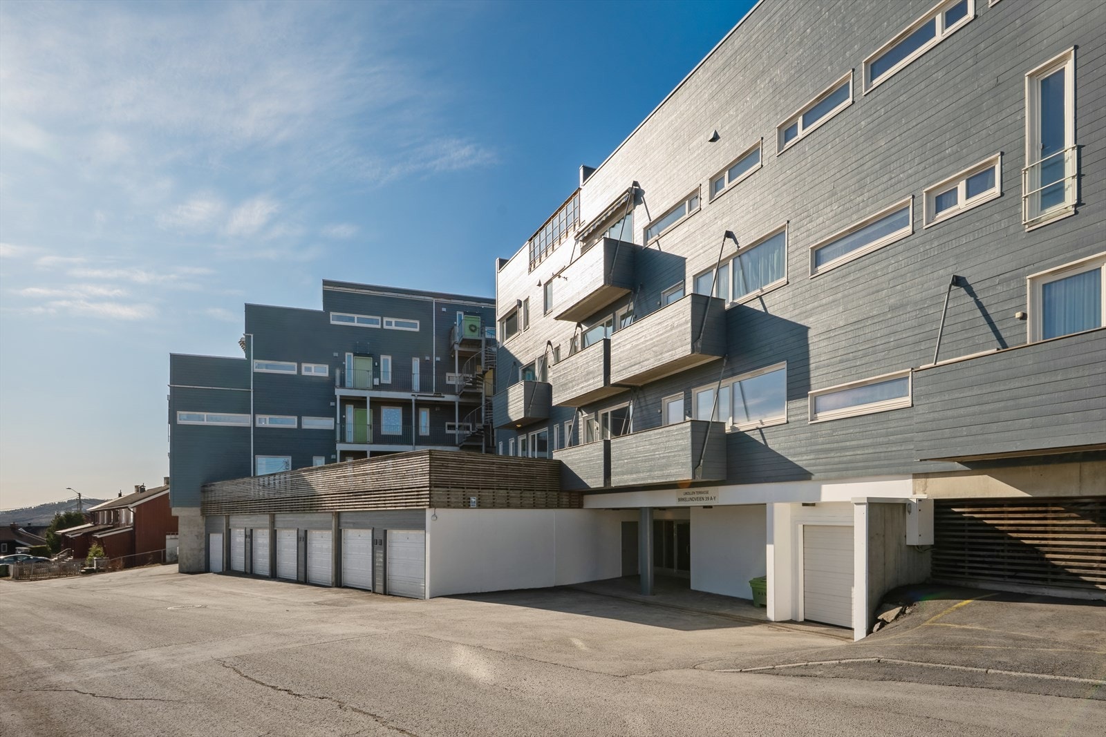 Velkommen inn! Bygget er nettopp malt opp. Galleribilde