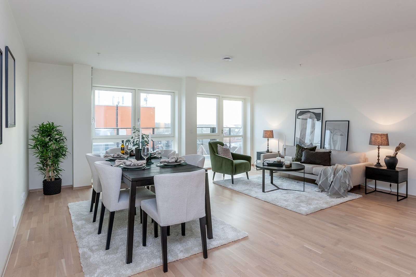 God plass for spisestue og salong Galleribilde