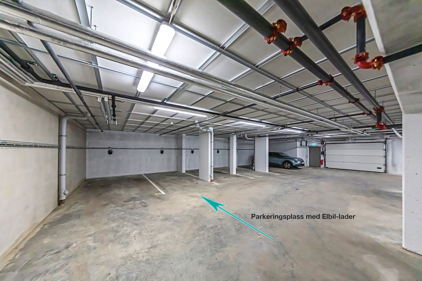 Oppstillingsplass i parkeringskjeller Galleribilde