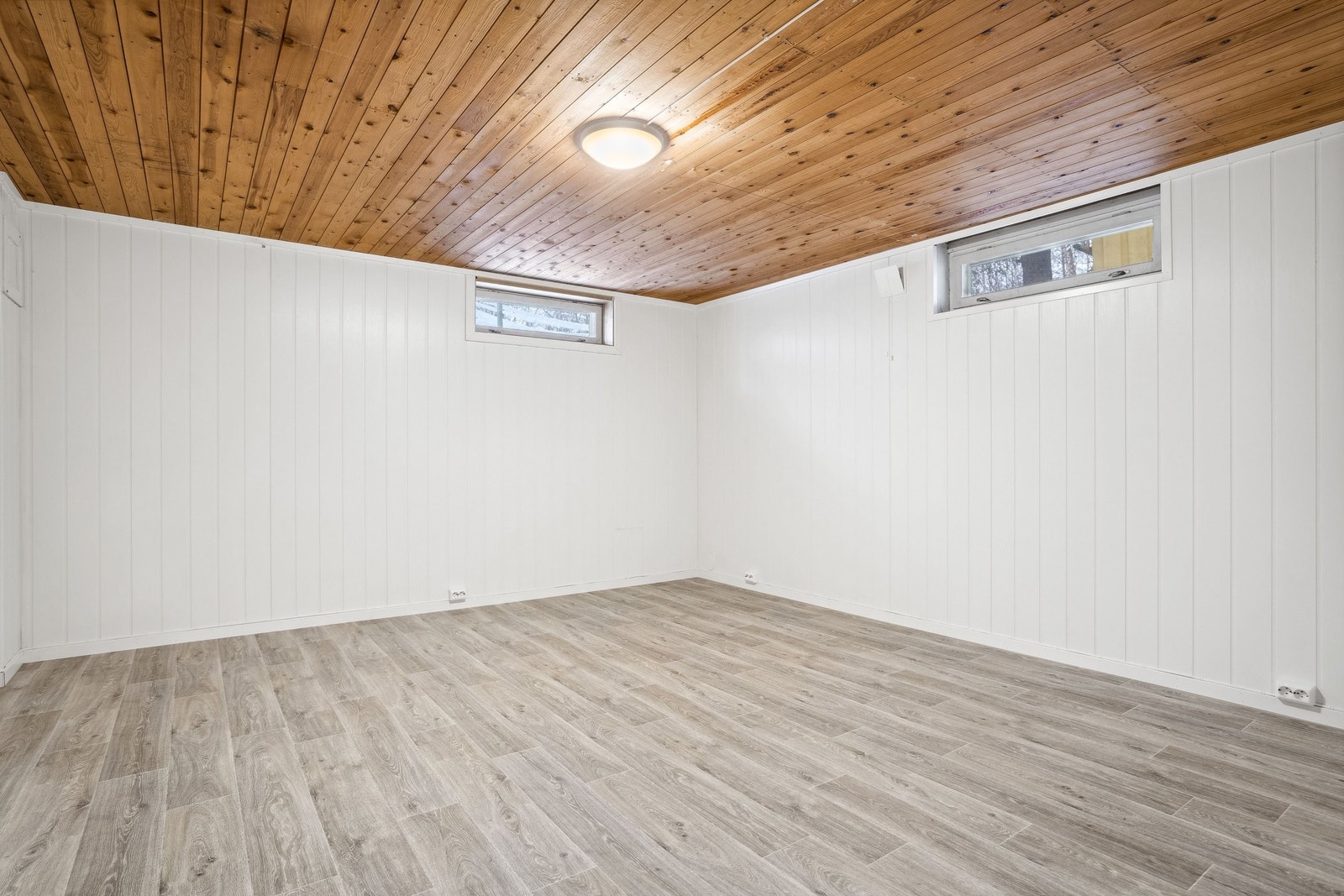 Kjellerrom/bod. Galleribilde