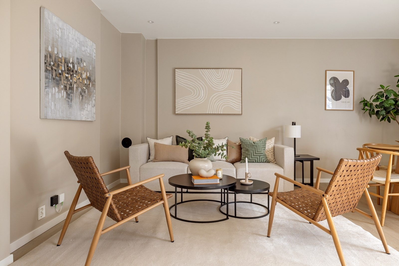 Det er mulighet for å etablere peis i stuen. Galleribilde