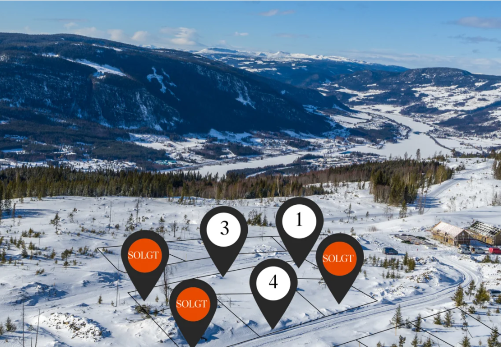 3 tomter solgt!
Tomtenes plassering.
Dronefoto fra tomteområdet mot nordvest. Galleribilde