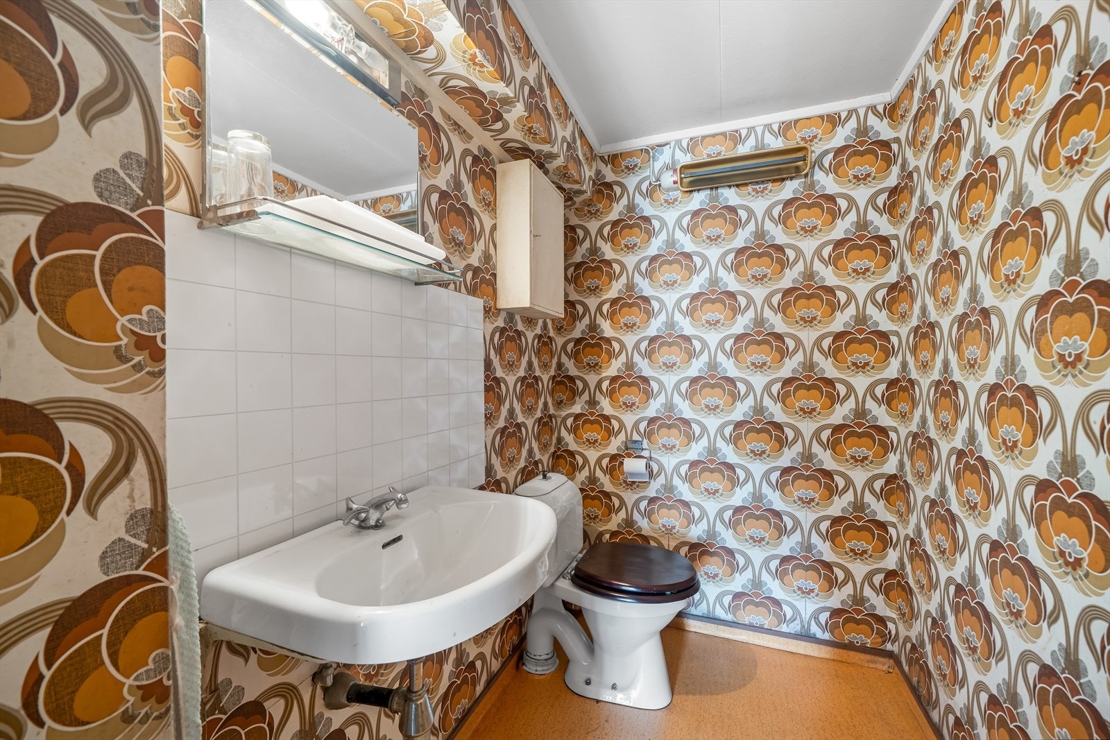 Toalettrom i underetasjen. Galleribilde