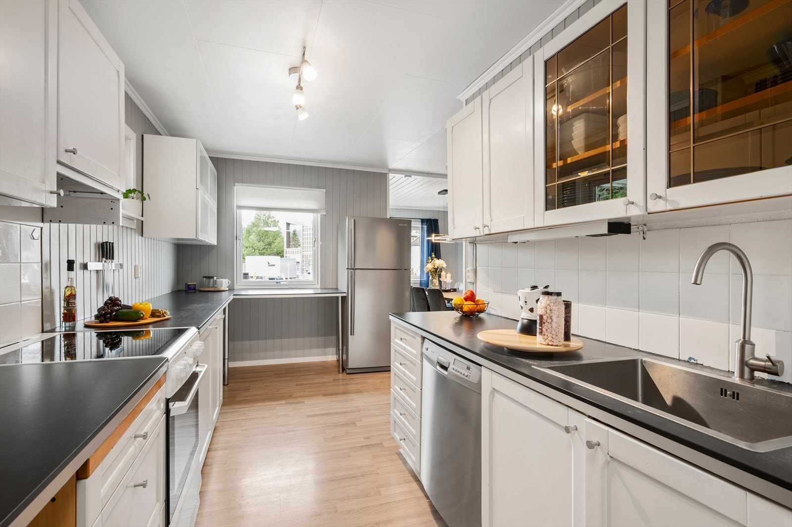 Varmtvannsberederen i boligen er fra 2007 og vurdert til TG1 av takstmann. Galleribilde