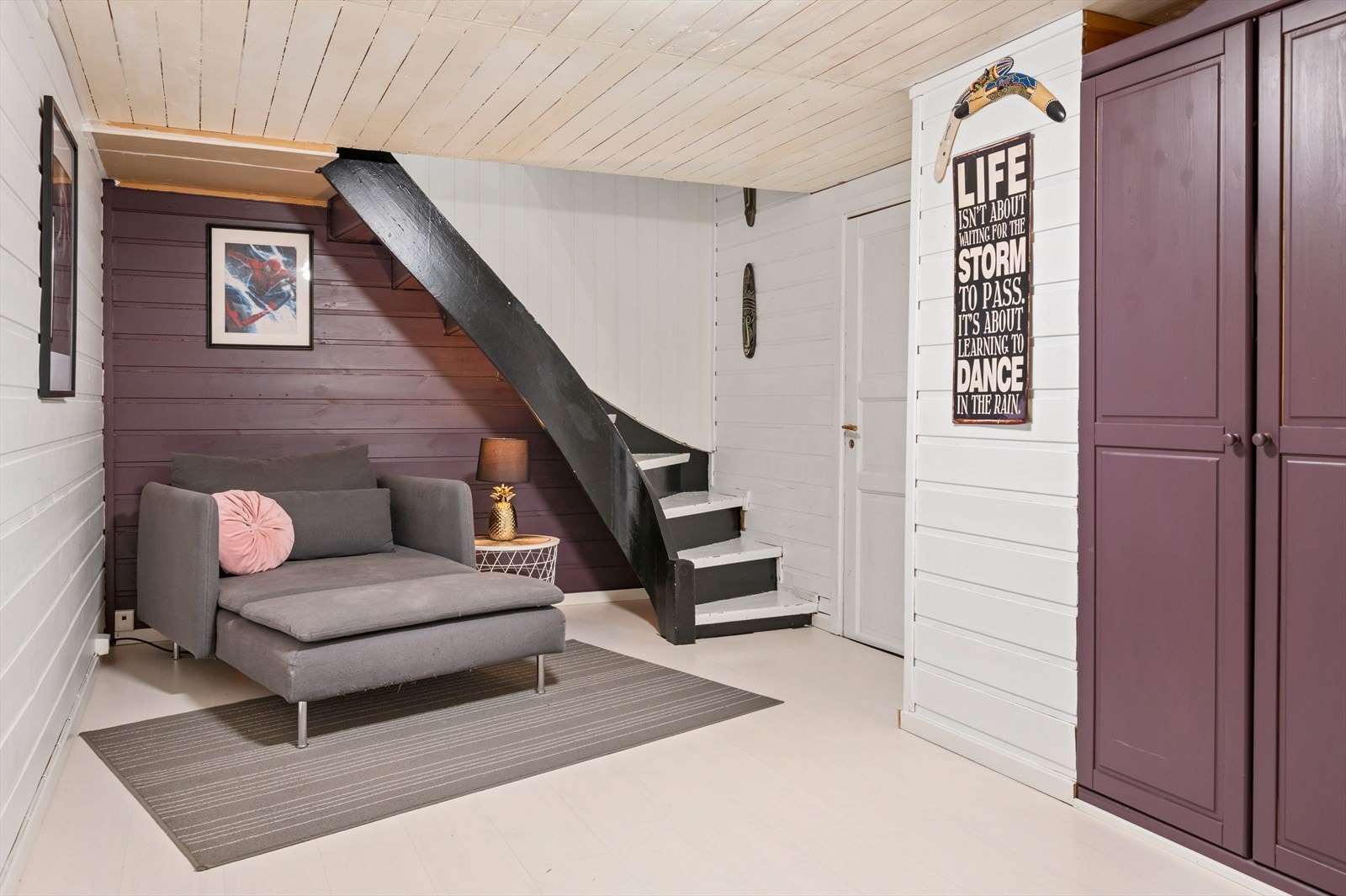 Underetasjen er på totalt 55 kvm fordelt på 4 rom. Galleribilde