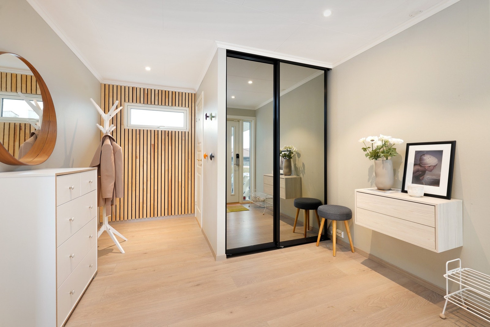 Her er det godt å komme hjem og hyggelig og ønske gjester velkommen. Galleribilde