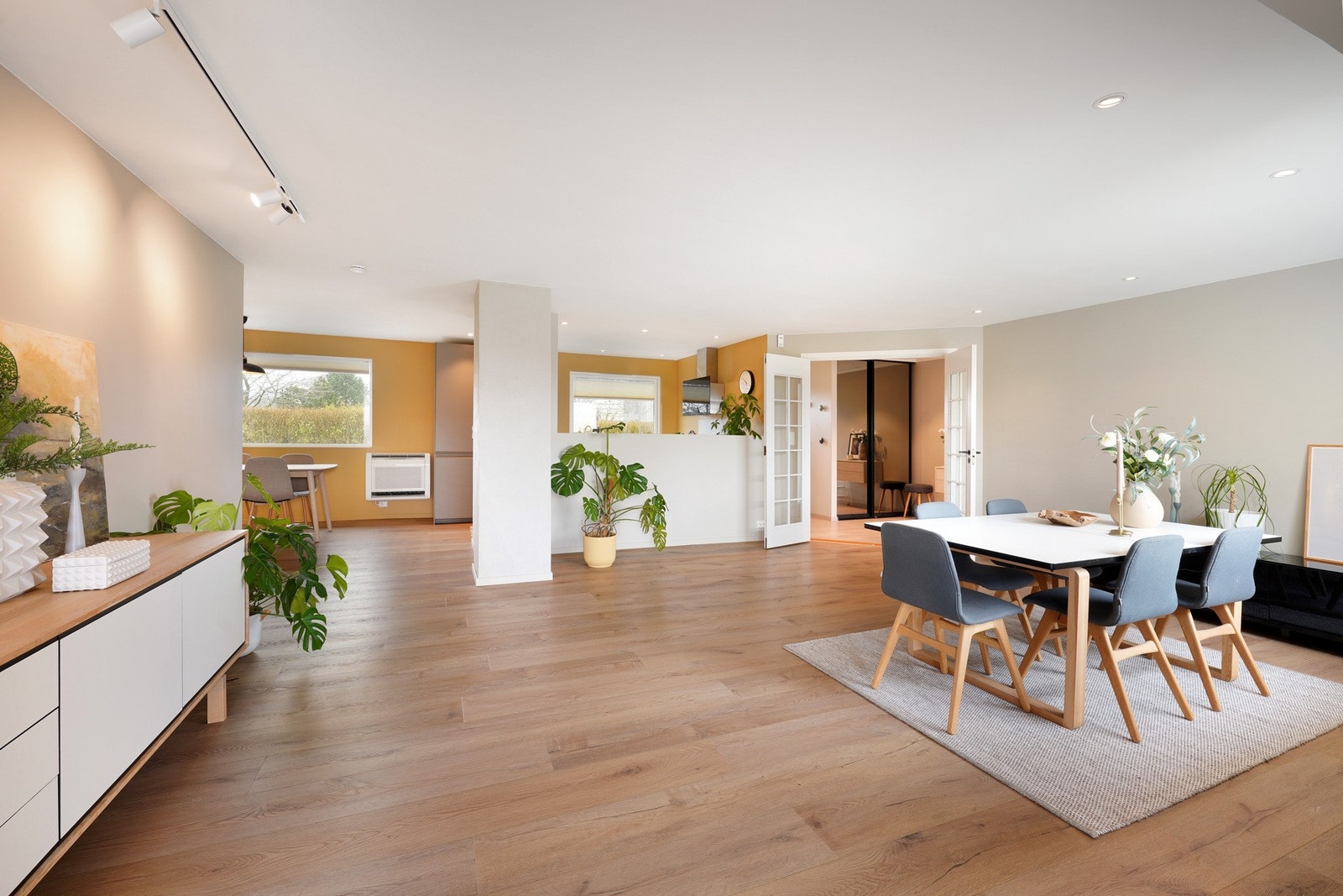 Boligen er etterisolert og med nye vinduer (ikke utebod) Galleribilde