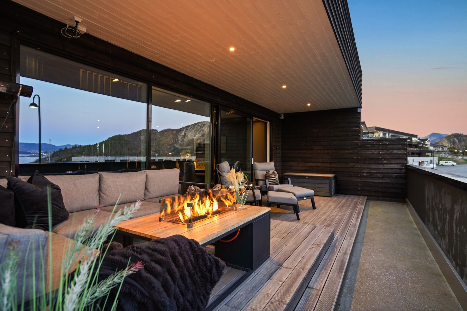 Stemingsbilde kveld Galleribilde