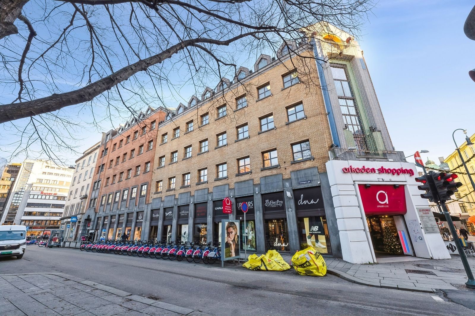 Eiendommen er en del av Arkadenkvartalet Galleribilde