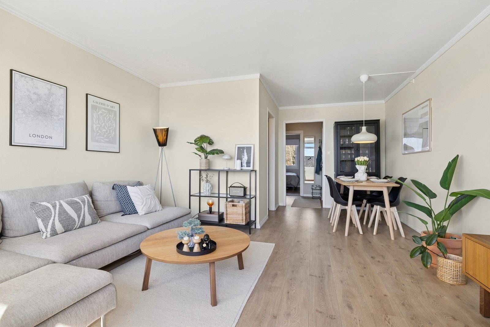 DNB Eiendom v/ Roger Halvorsen er stolt av å presentere Trollvegen 35B. Galleribilde