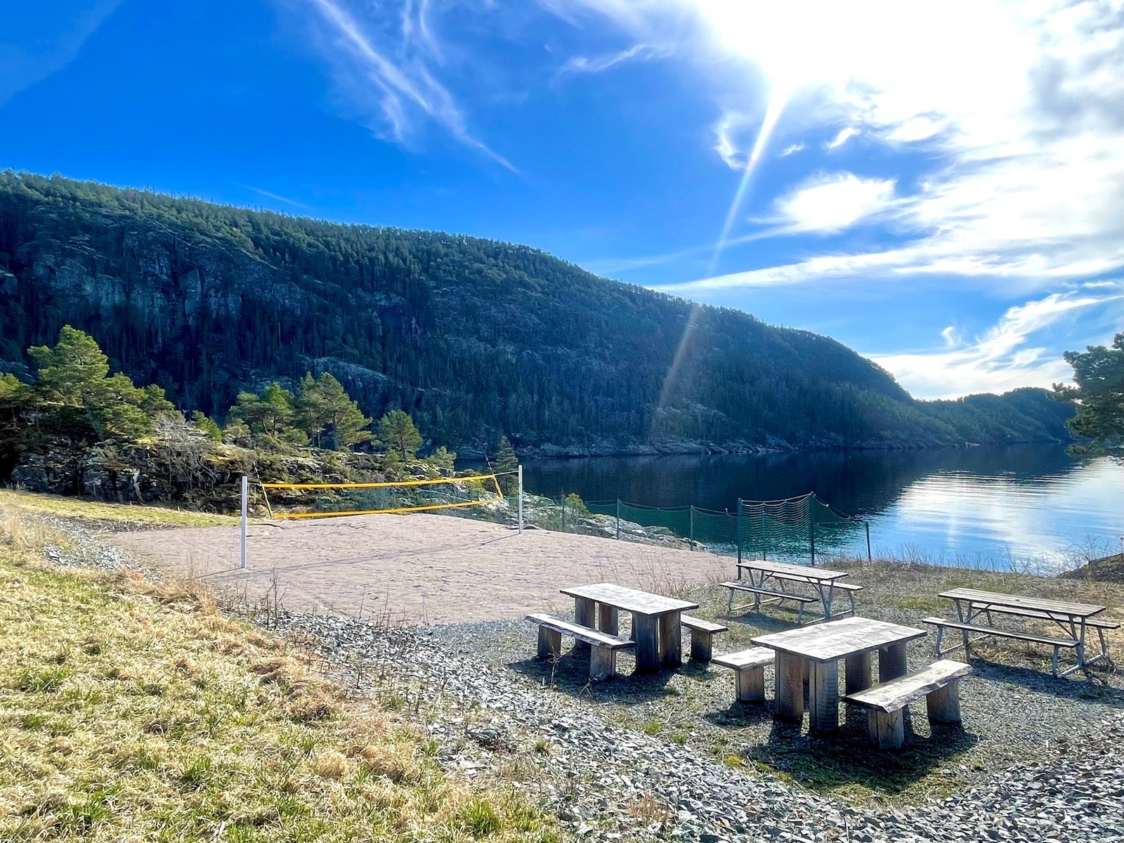 Volleyballbane for hytteeiere i området. Galleribilde