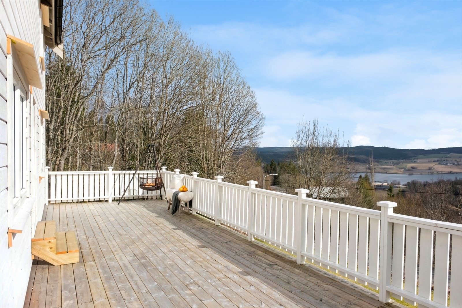 Terrasse er fra 2023 Galleribilde