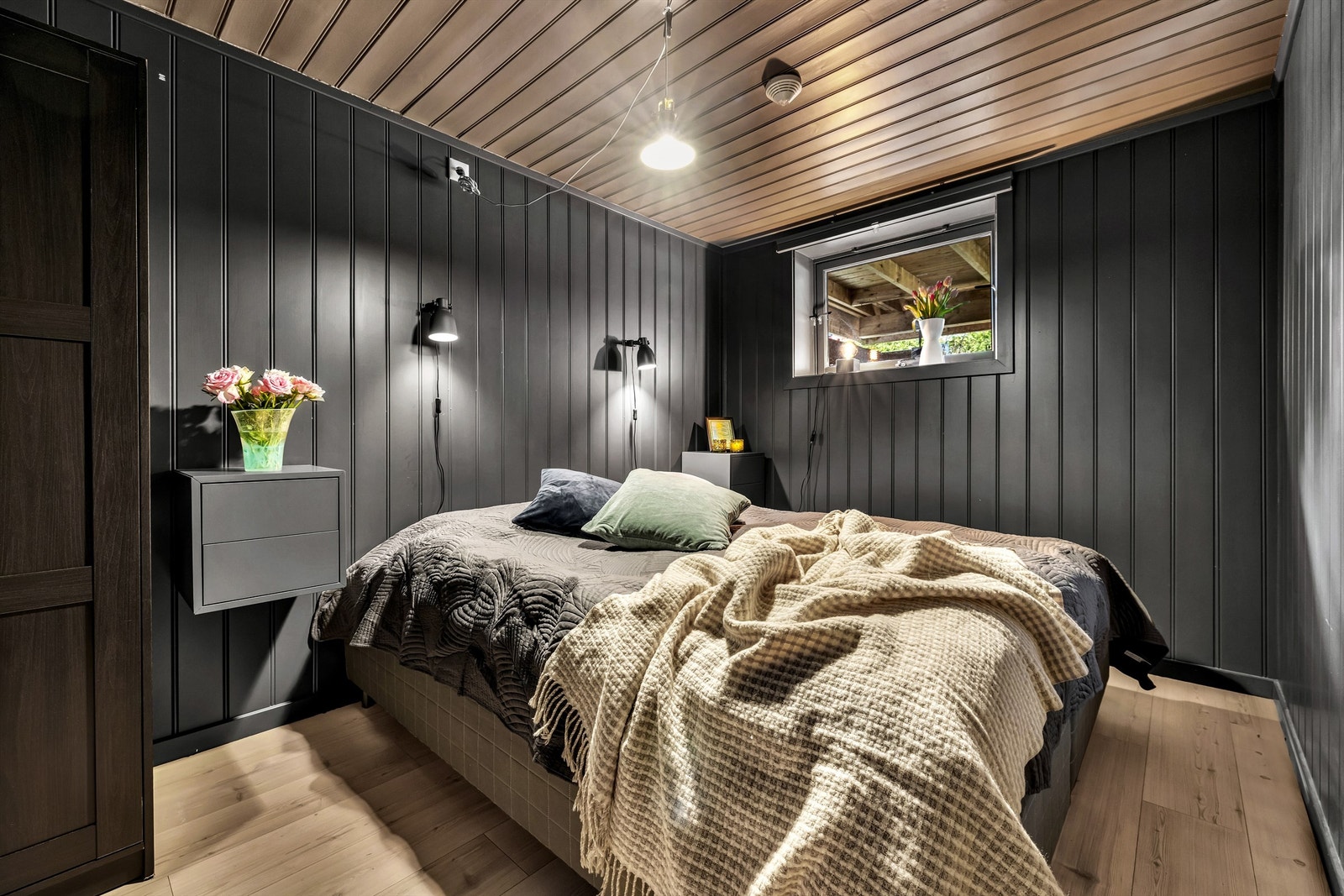 Soverom tre. Galleribilde