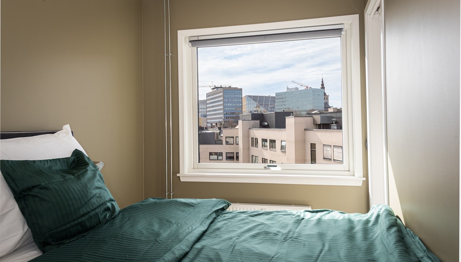 Lite innsyn -mye utsikt. Galleribilde