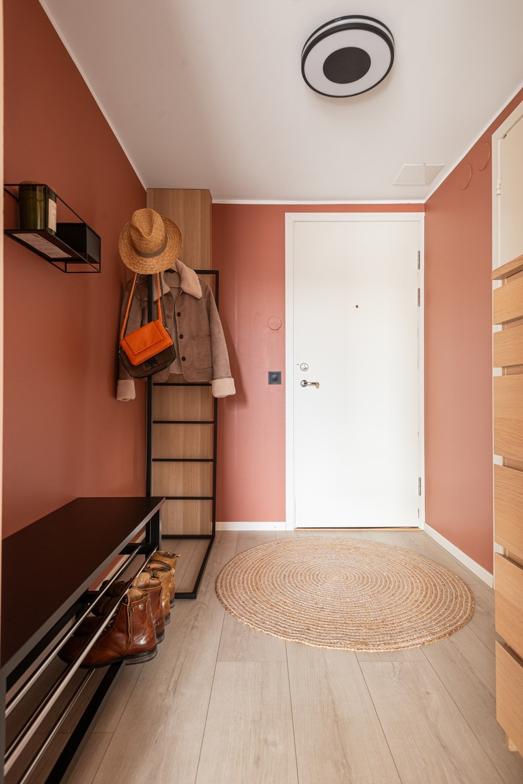 Rikelig med oppbevaringsmuligheter. Galleribilde