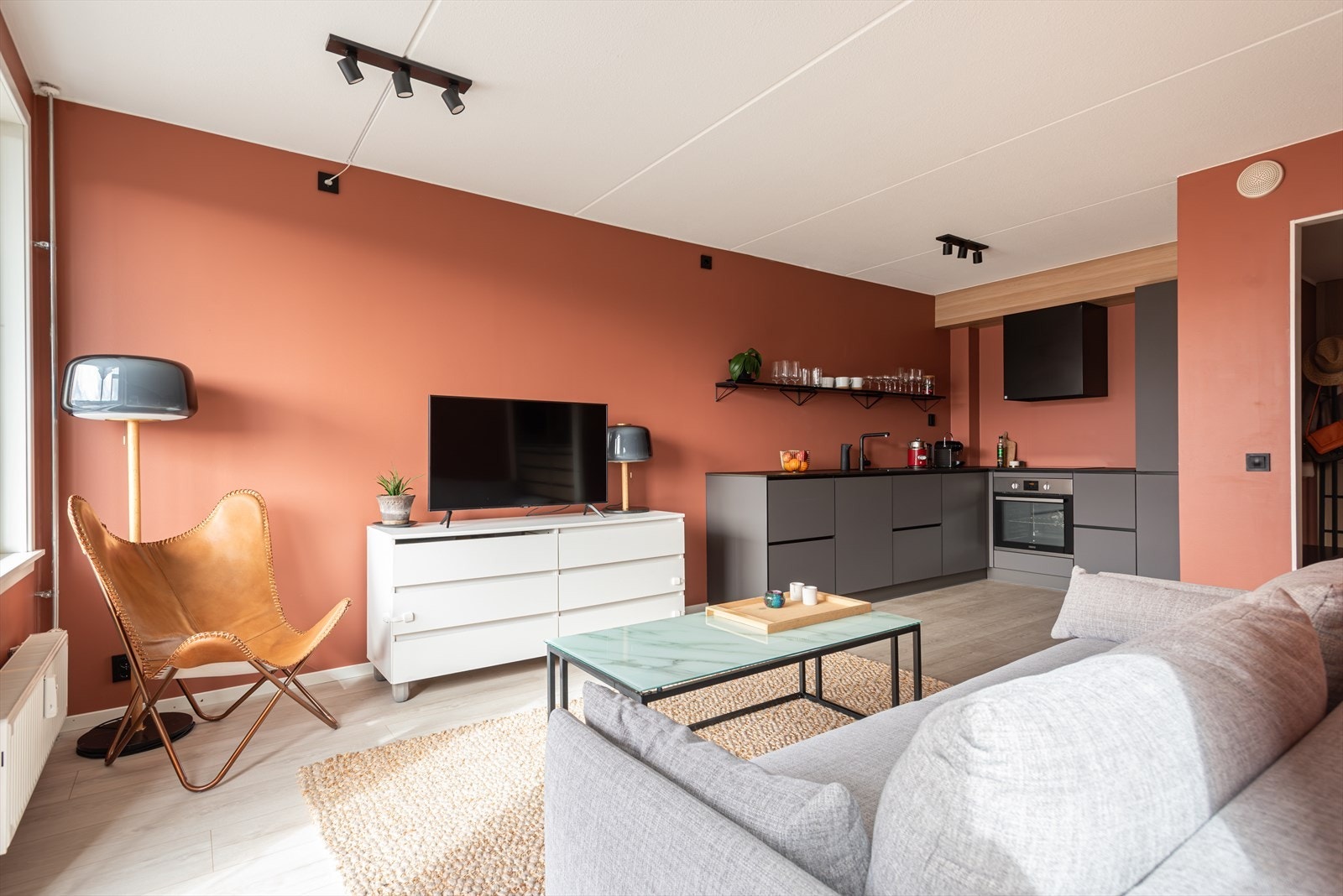 Malt i 2021 og nytt gulv fra 2020. Galleribilde