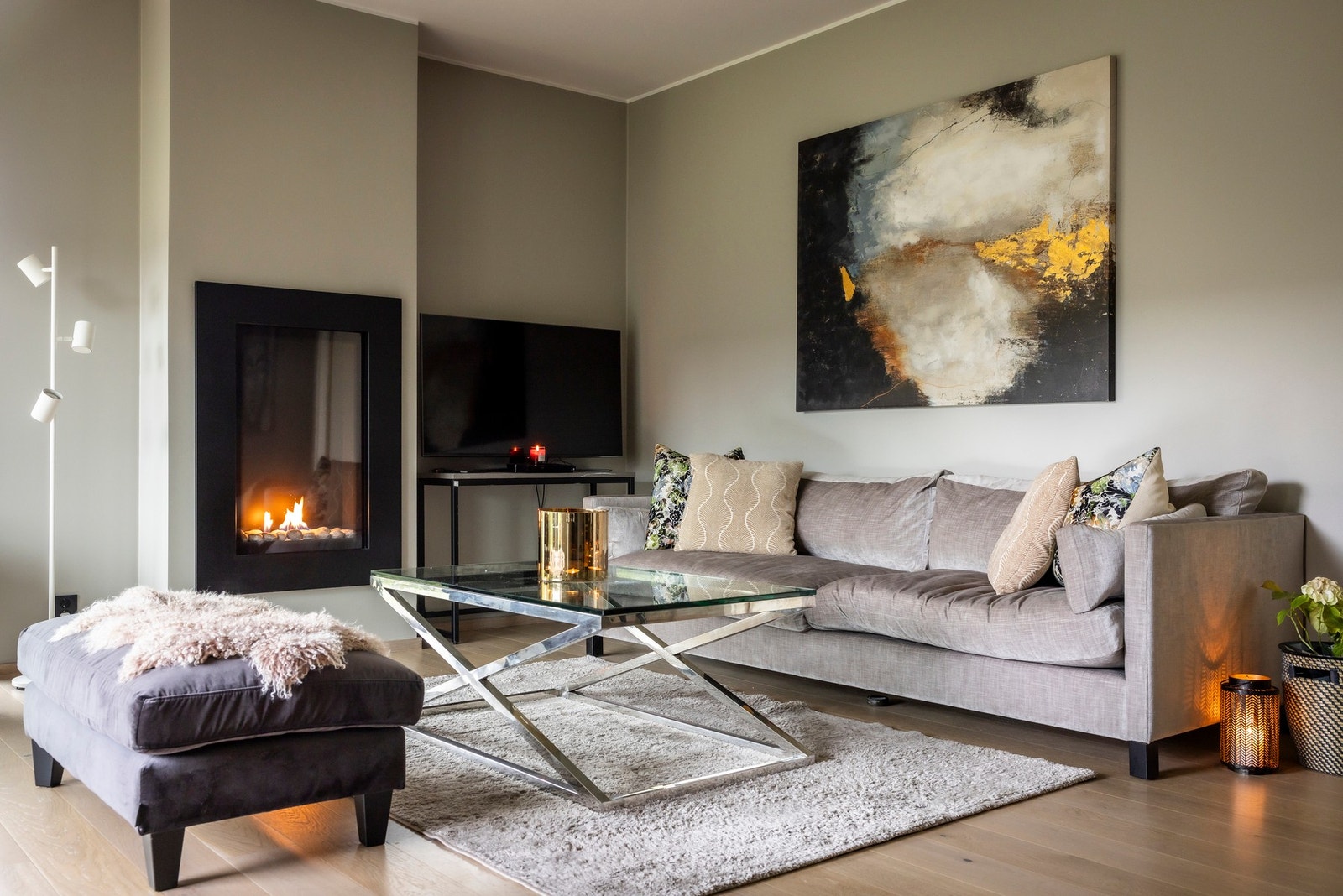 Gasspeis i stuen sørger for kos og en sekundær varmekilde på kalde vinterdagen. Galleribilde