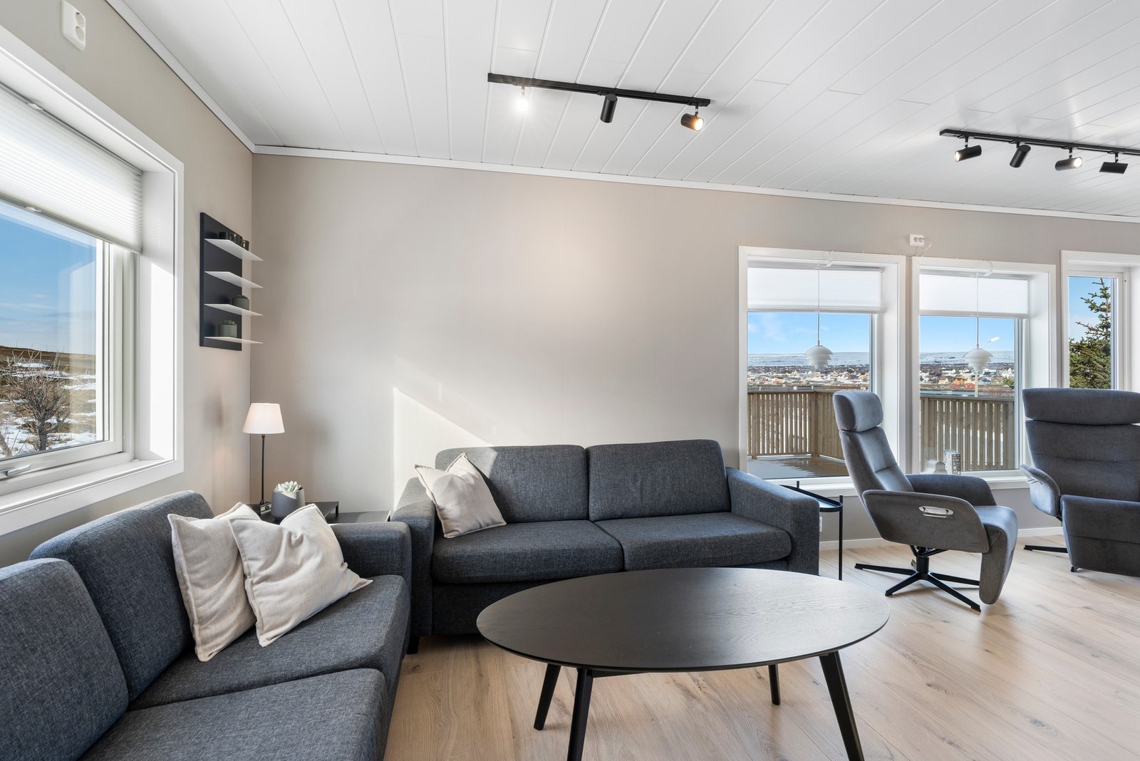 Fra stuen er utsikten ivaretatt Galleribilde