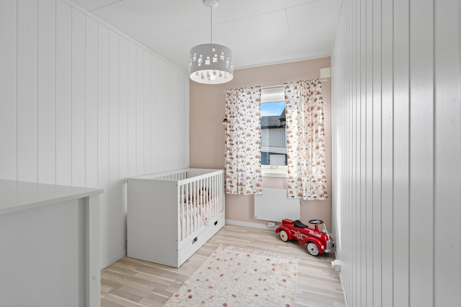 Soverom 2 ligger på hovedplan. Galleribilde