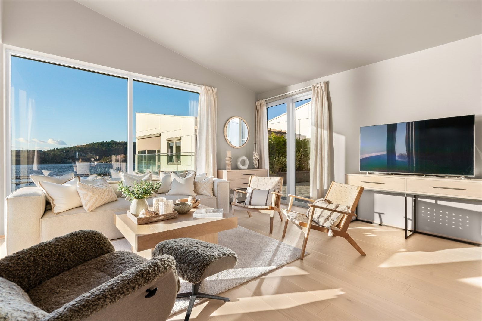 Flere utgang til flere private terrasser Galleribilde