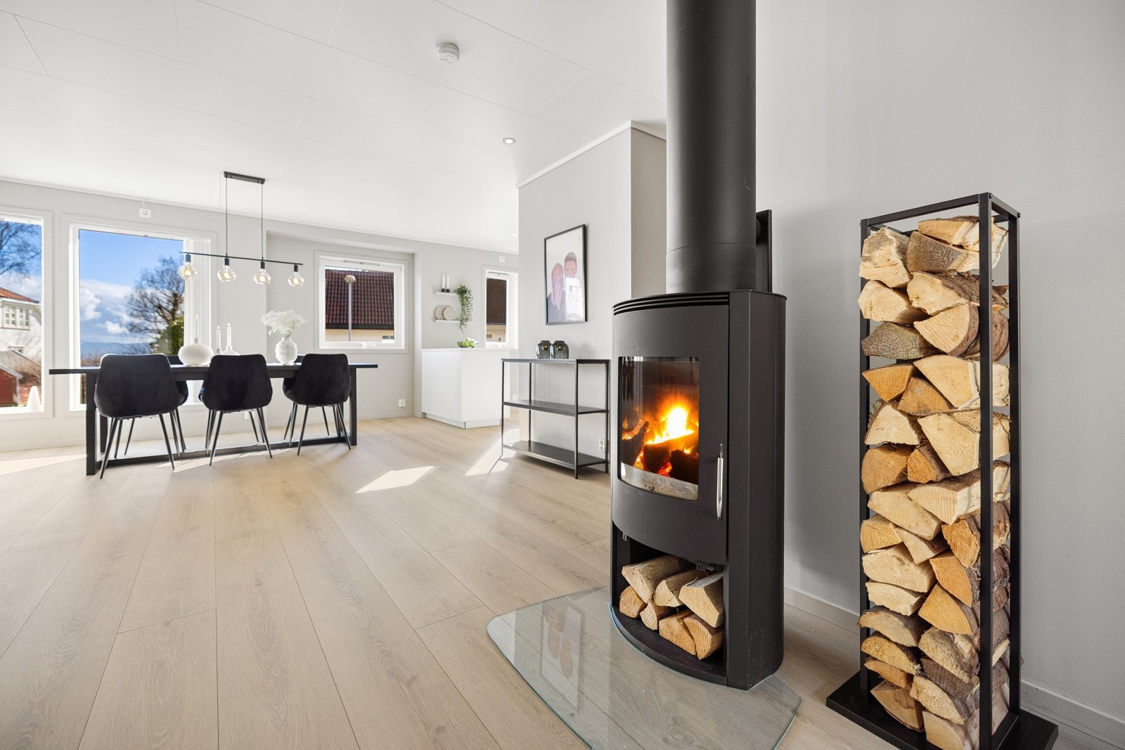 Praktisk med åpen stue / kjøkken løsning. Galleribilde