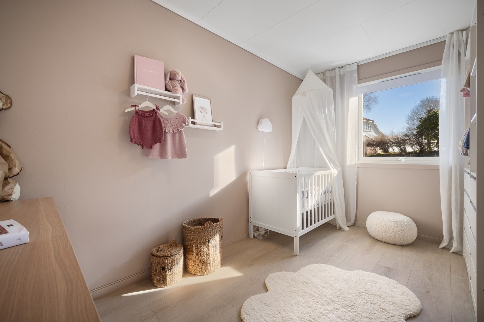 Duse fine farger på begge rommene. Galleribilde