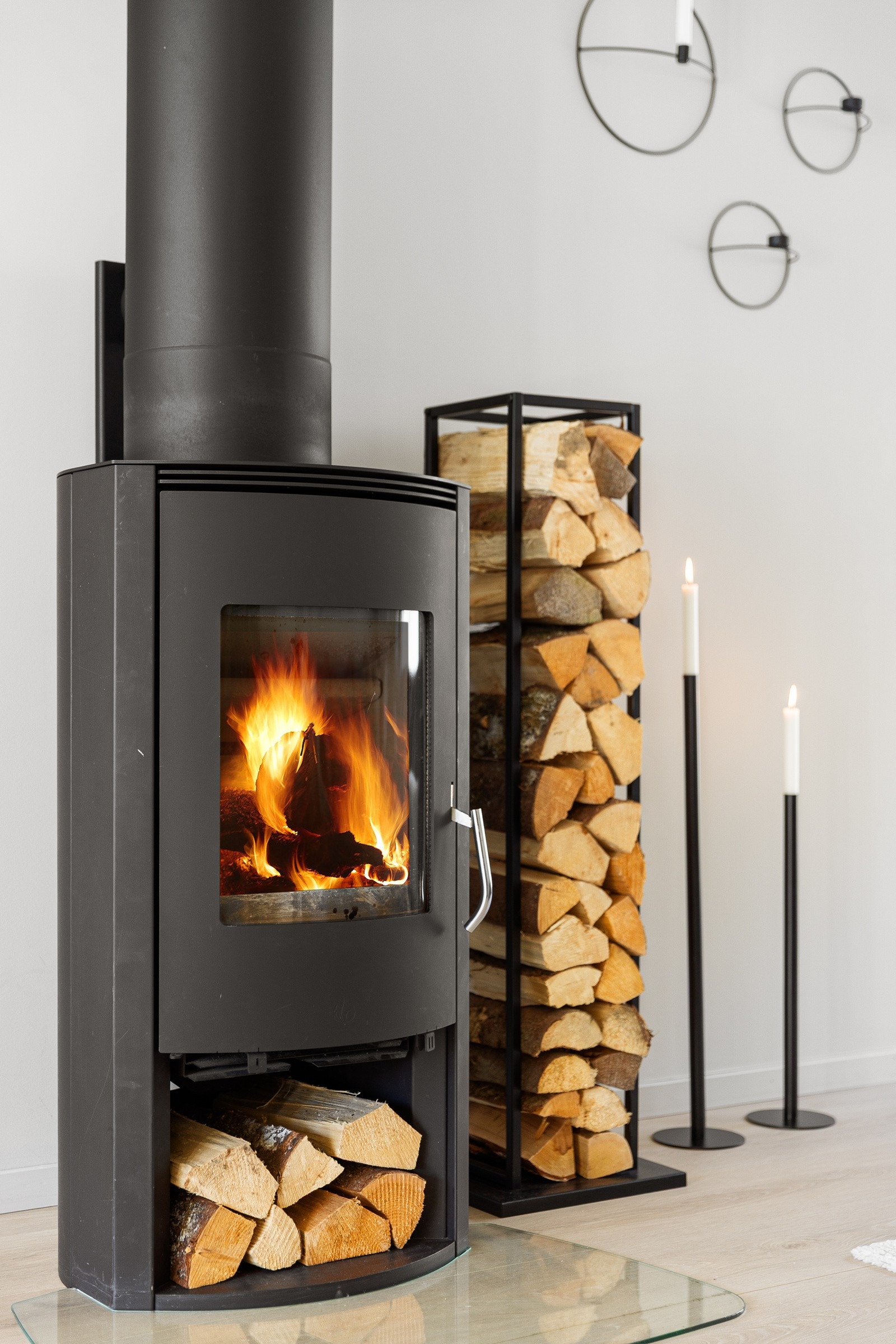 Herlig vedovn som varmer godt på kalde vinterdager. Galleribilde