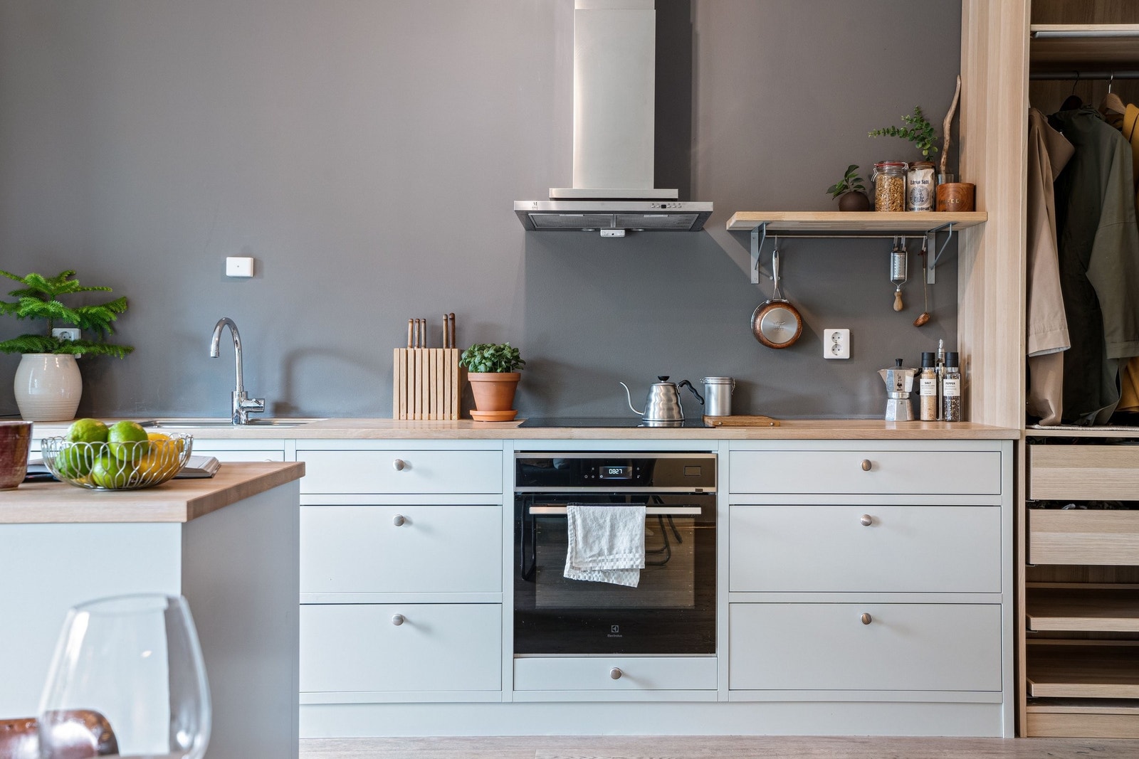 Lekkert kjøkken fra Sigdal i flott grønnfarge Galleribilde