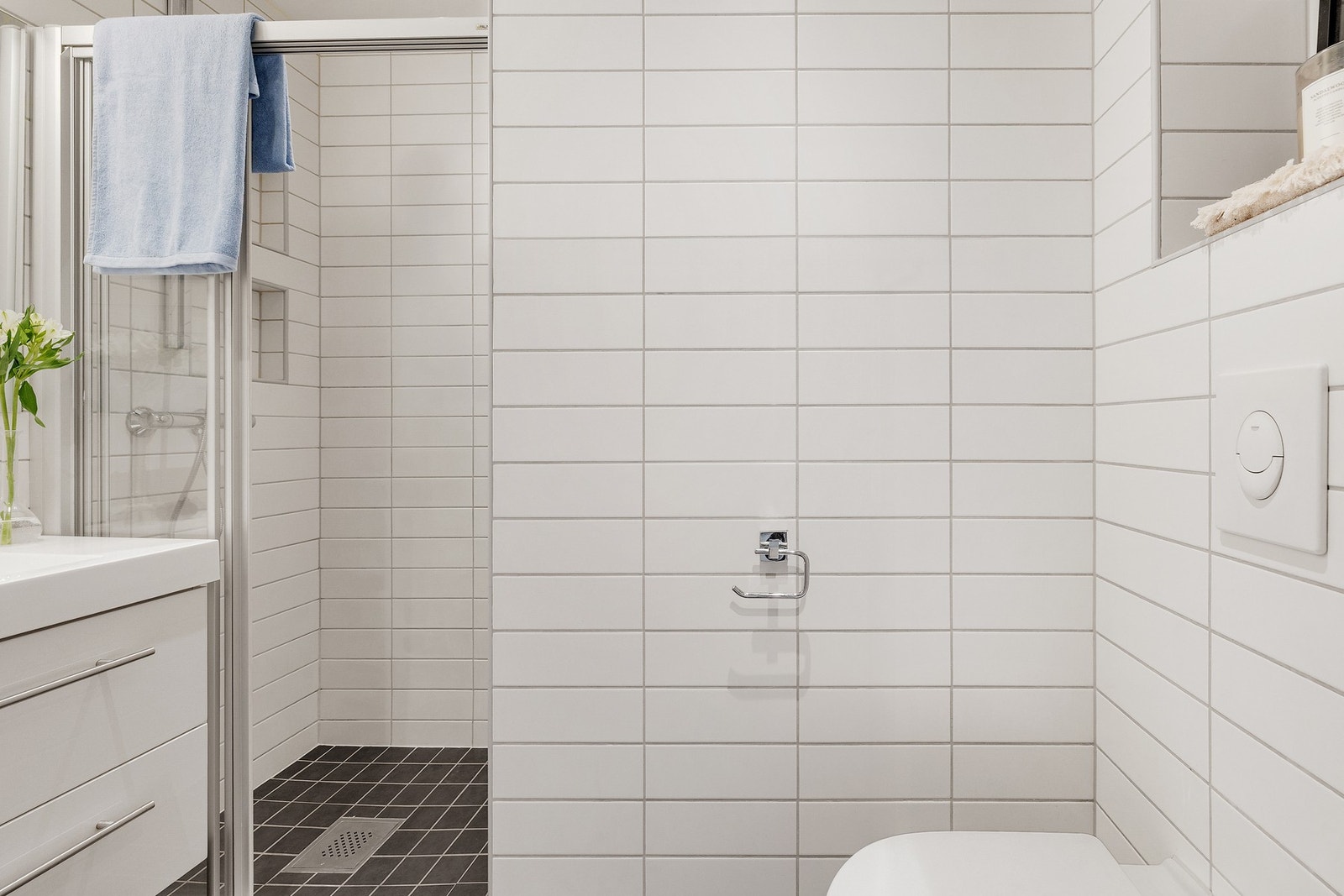 Badet har elektriske varmekabler. Galleribilde