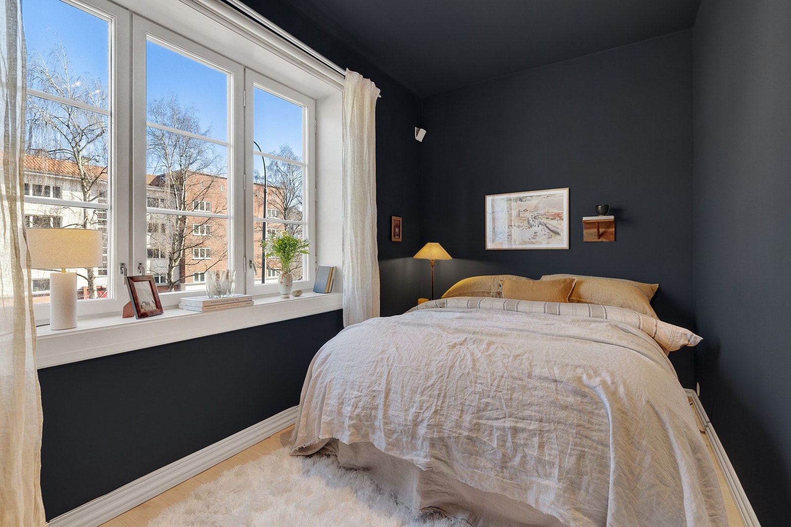 Meget romslig og behagelig soverom. Galleribilde