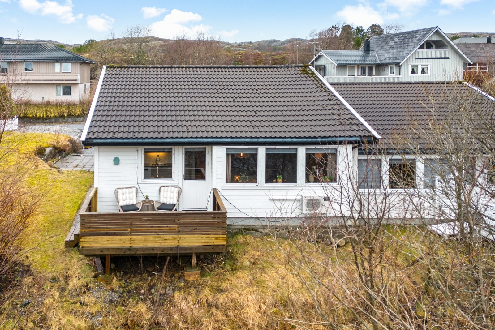 Vertikaldelt tomannsbolig oppført i 1994 Galleribilde