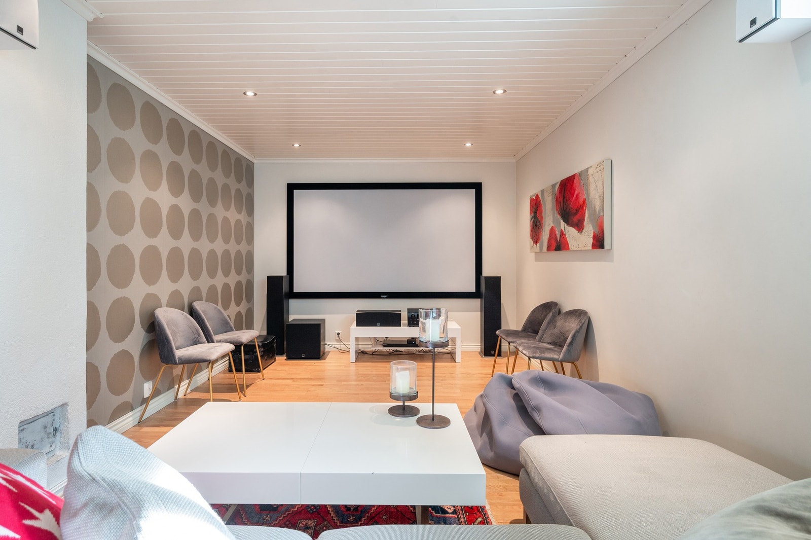 Kjellerstue/Gameing-room Galleribilde