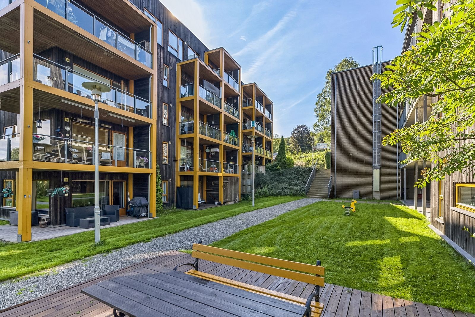 Borettslaget har fine opparbeidede uteområder Galleribilde