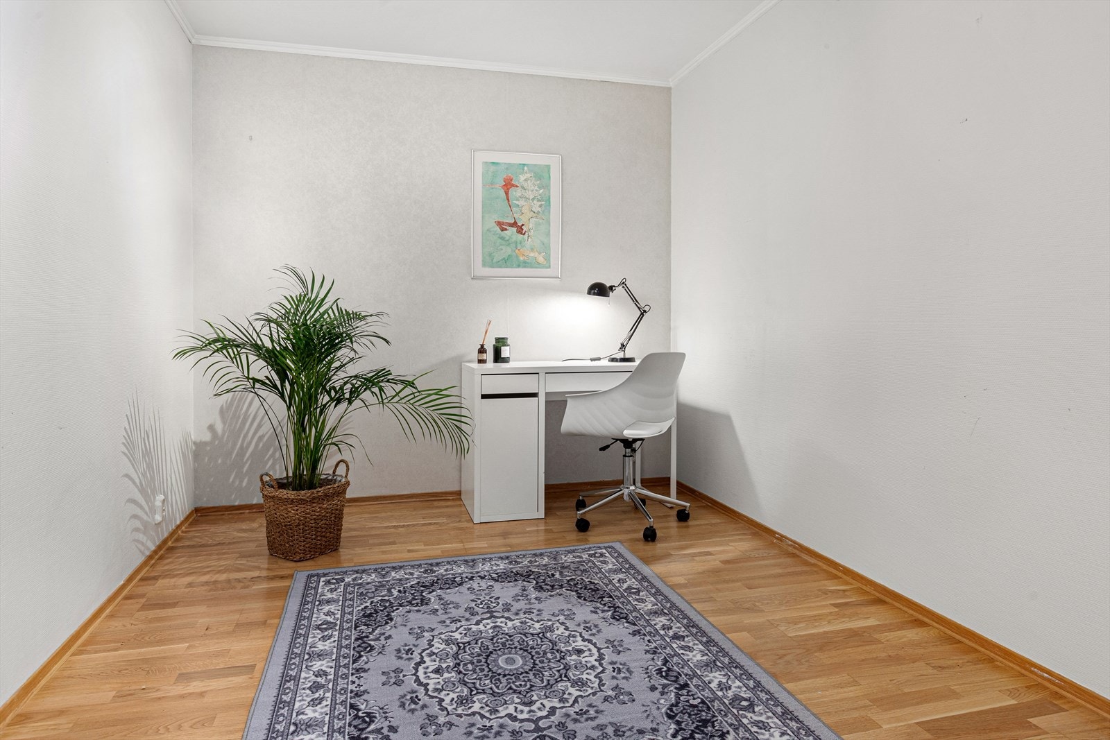 Romslig kontorrom Galleribilde