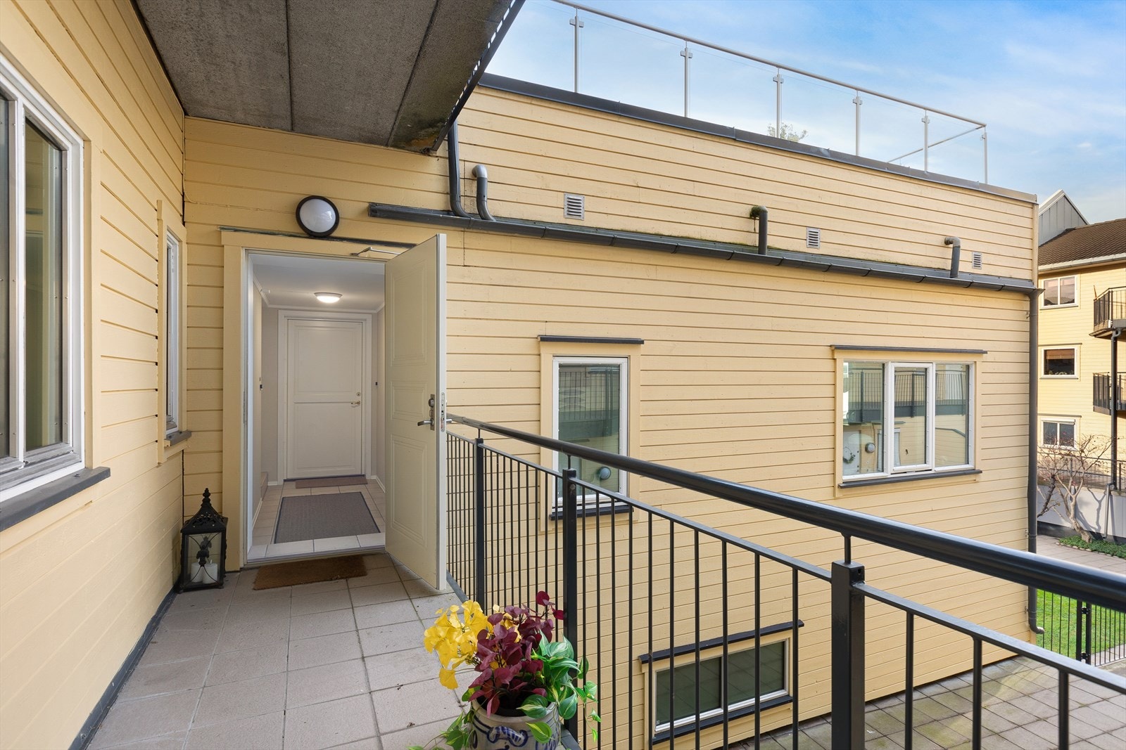 Bygget har heis og enkel adkomst inn til leiligheten Galleribilde