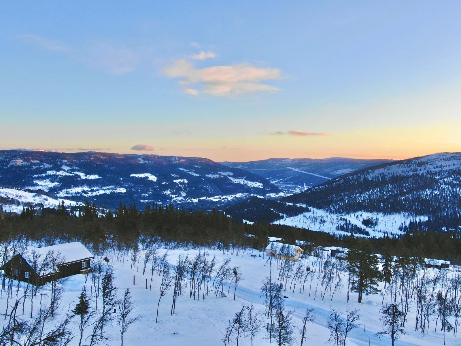 Flott utsikt fra tomta! Galleribilde
