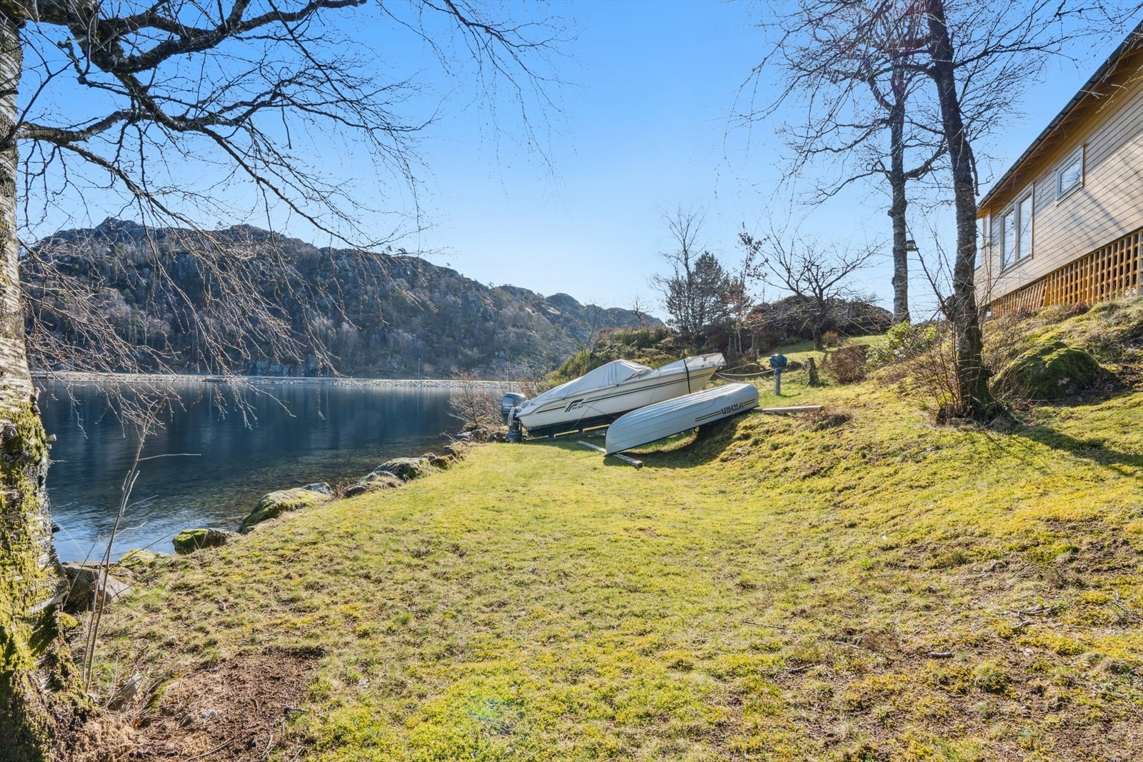 Mulighet for oppbevaring av båt også på del av tomten. Galleribilde