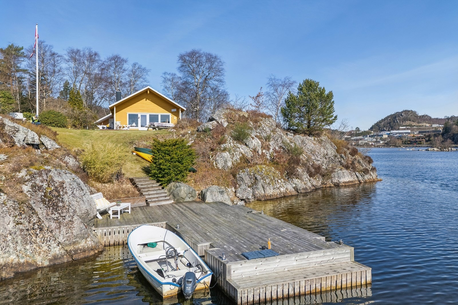 DNB Eiendom ved Meriton Gashi har gleden å kunne ønske velkommen til Kjeøy 127! Galleribilde