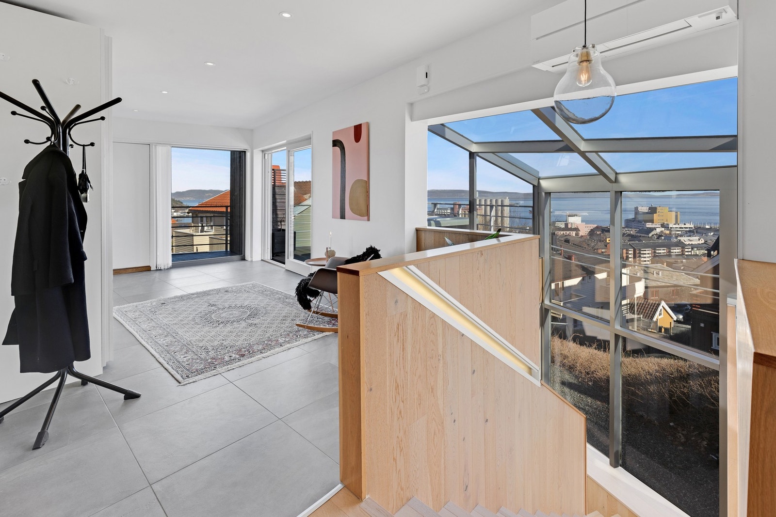 I 2. etasje er det montert varmepumpe for godt inneklima. Galleribilde