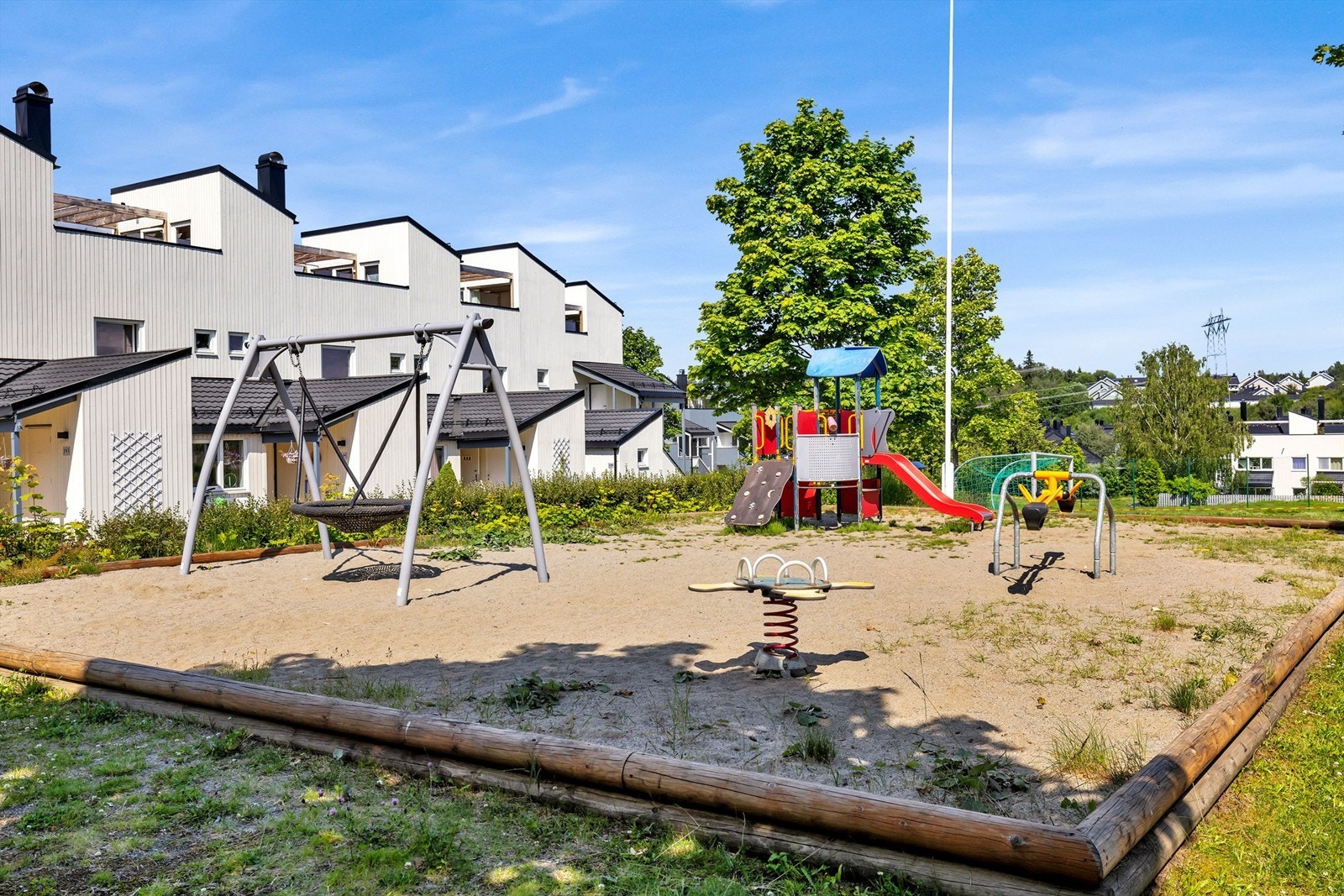 ... og koselige lekeplasser for de minste. Galleribilde