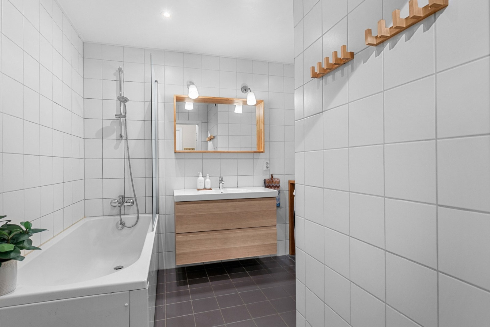 Pent, flislagt bad fra 2011. Galleribilde