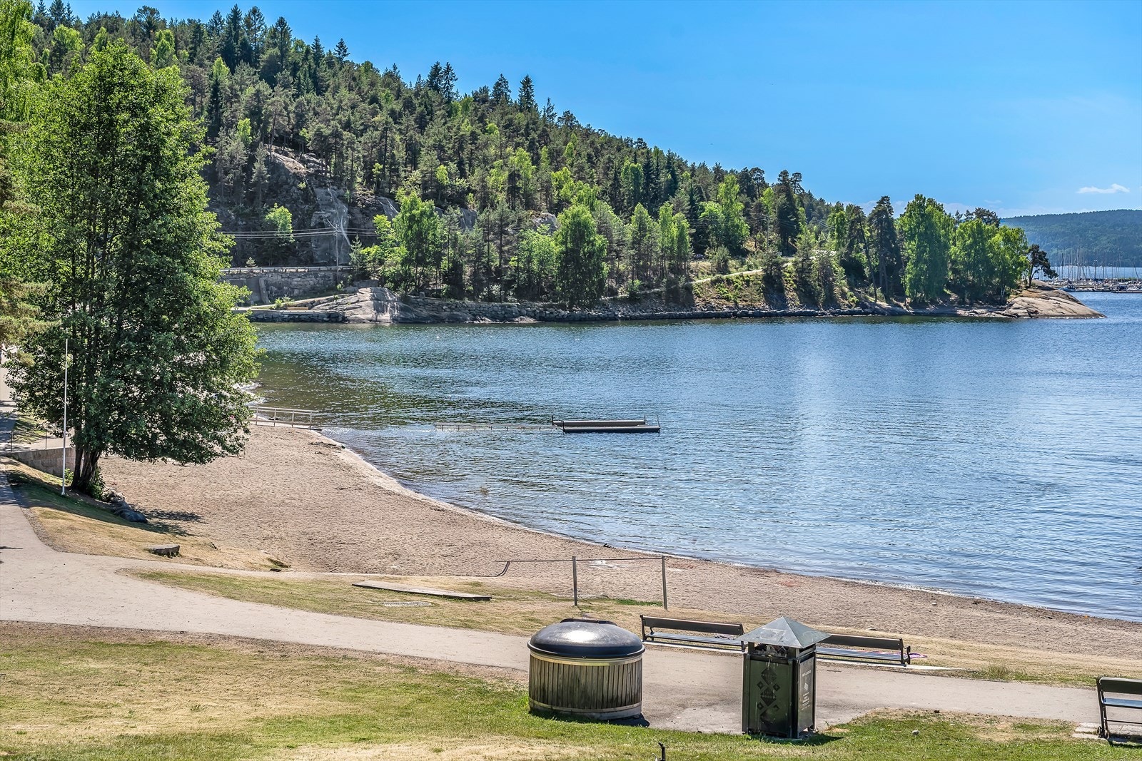 Hvervenbukta. Galleribilde