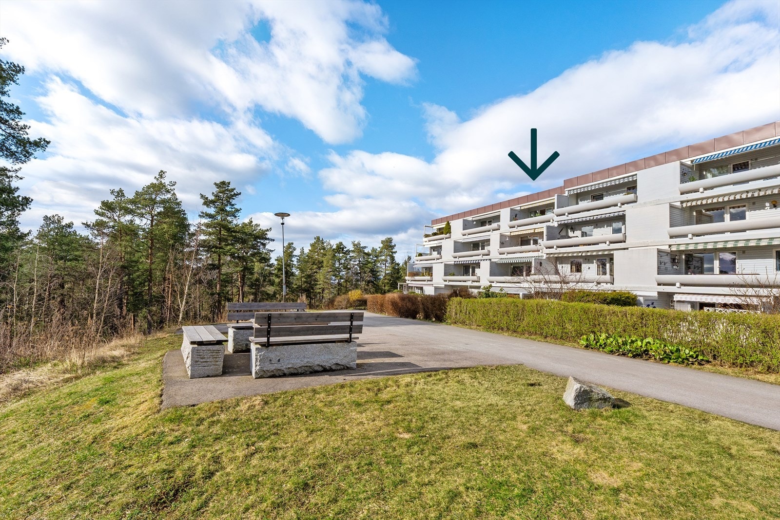 Hyggelig inngangsparti med luftige og fine fellesområder. Galleribilde